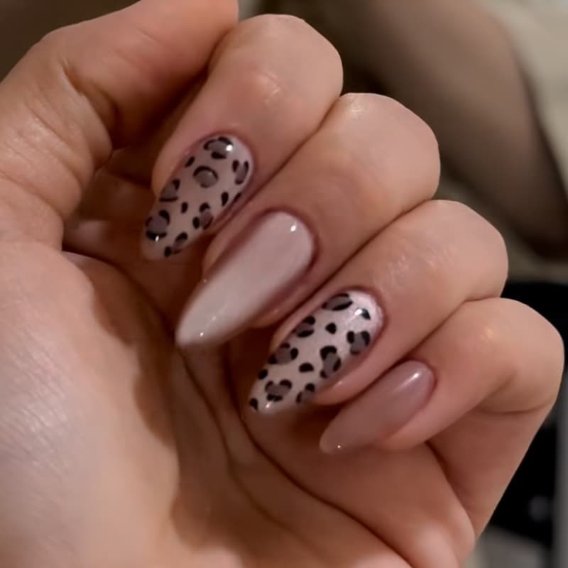 Cross-Border New Leopard Print Wearable Nail Art Finished Product, Medium-Length Nail Tips, Nail Stickers, Ins-Style Hot Girl Press-On Nails