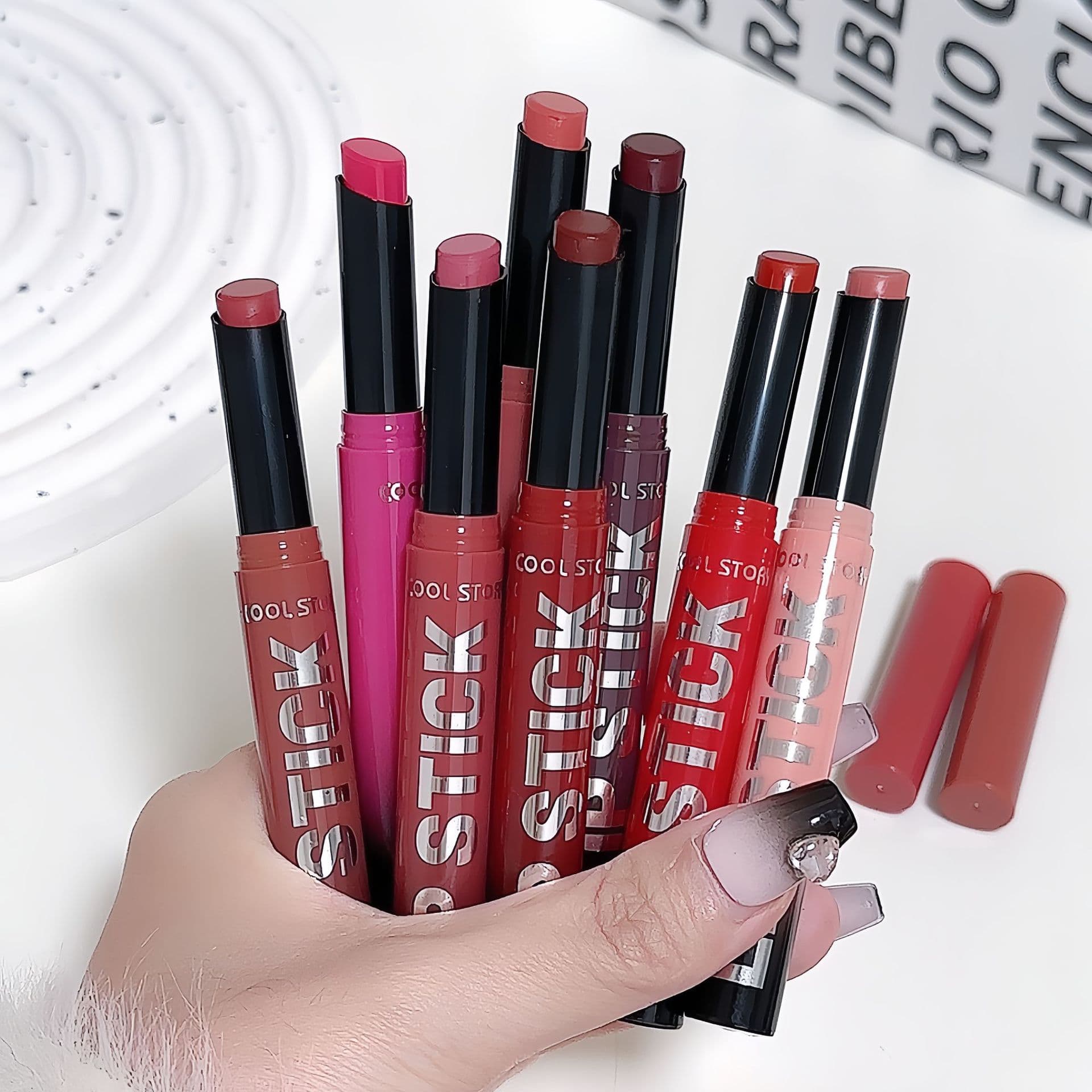 European and American trendy matte velvet lipstick stick, dual-use for lips and cheeks, twist-up lipstick, cross-border cosmetics wholesale
