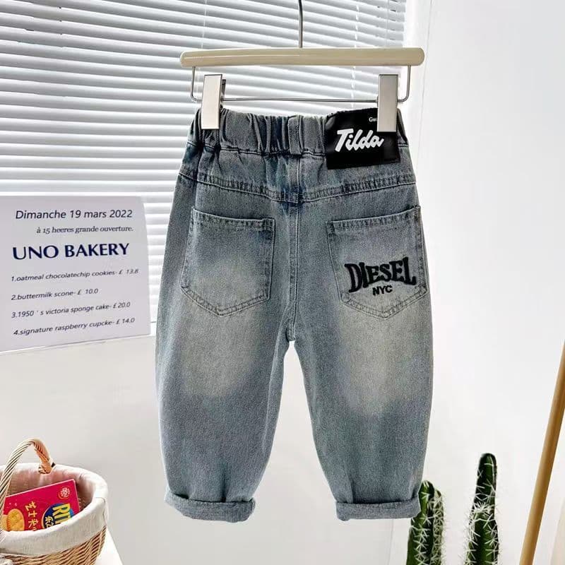 Boys' Jeans 2026 Spring/Autumn Casual Simple Long Pants for Toddlers and Kids, Soft Washed Denim Trend