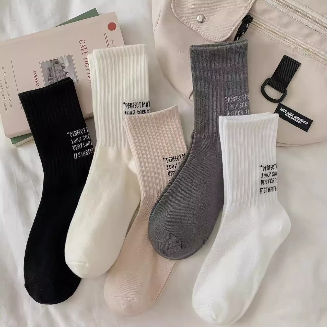 Seasonal Socks for Men and Women, Letter Heel Socks, Couple Mid-Calf Breathable Sports Socks, Fashionable Versatile Mid-Calf Socks