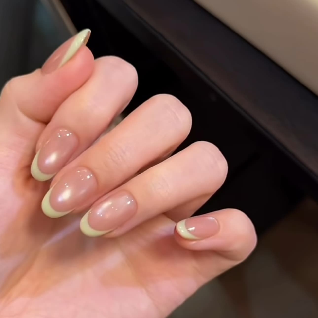 Green French High-End Glass Bead Nail Art Stickers Natural Nail Gel Spray Pre-made Nail Tips Wholesale Wearable Nails