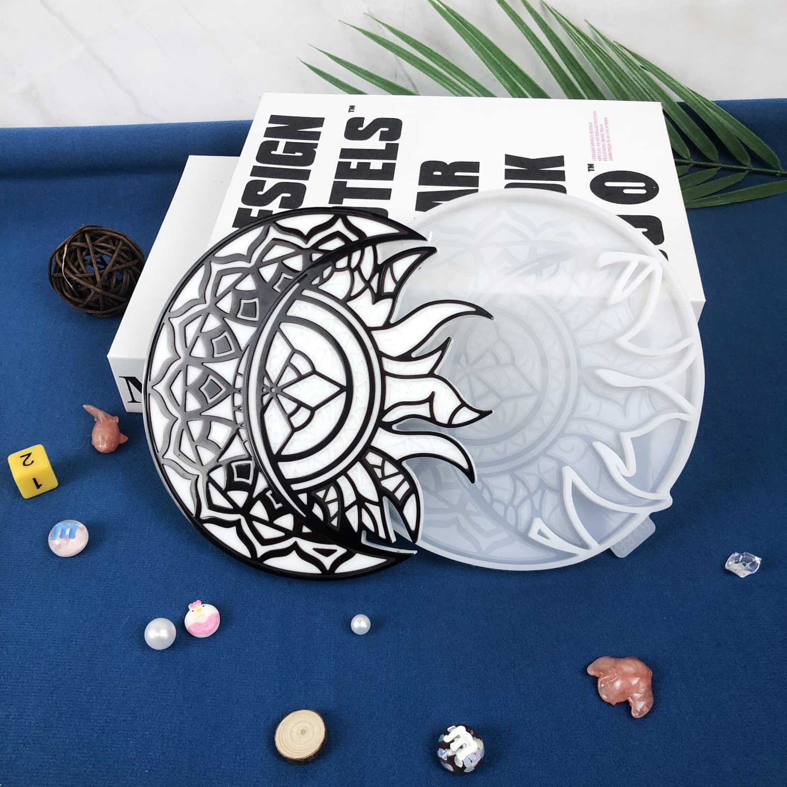 Sun Moon Pendant Silicone Mold DIY Resin Wall Hanging Mold Wall Mount Sunflower Moon Epoxy Resin Mold