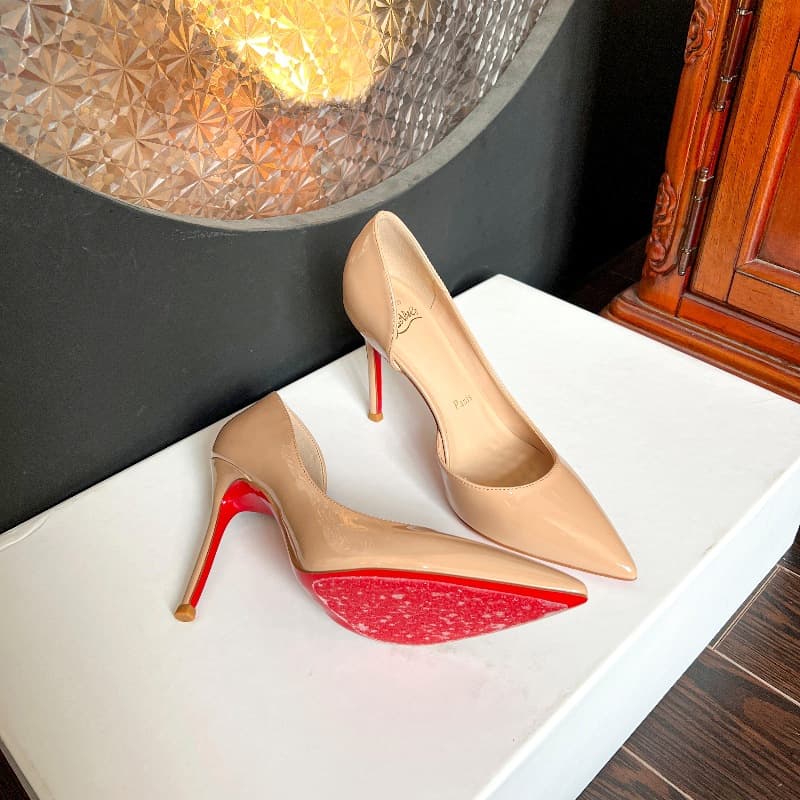 Nude side hollow high heels for women with red soles and stilettos 2026 new pointed toe shallow mouth patent leather sexy temperament and beautiful single shoes