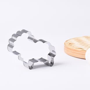 Cross-border Lamb Shape Stainless Steel Little Sheep Cookie Mold Fruit Cutter Cake Mold Fondant Cookie Baking Tool
