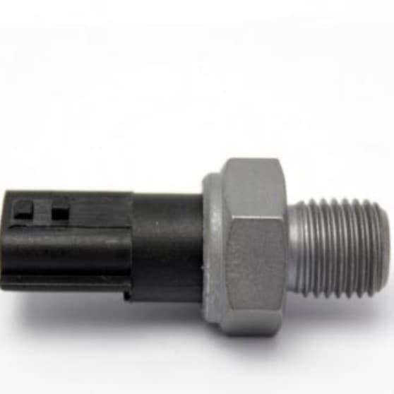 Renault car oil pressure sensor suitable for 8200671274, 8200670469, and 8200671275.