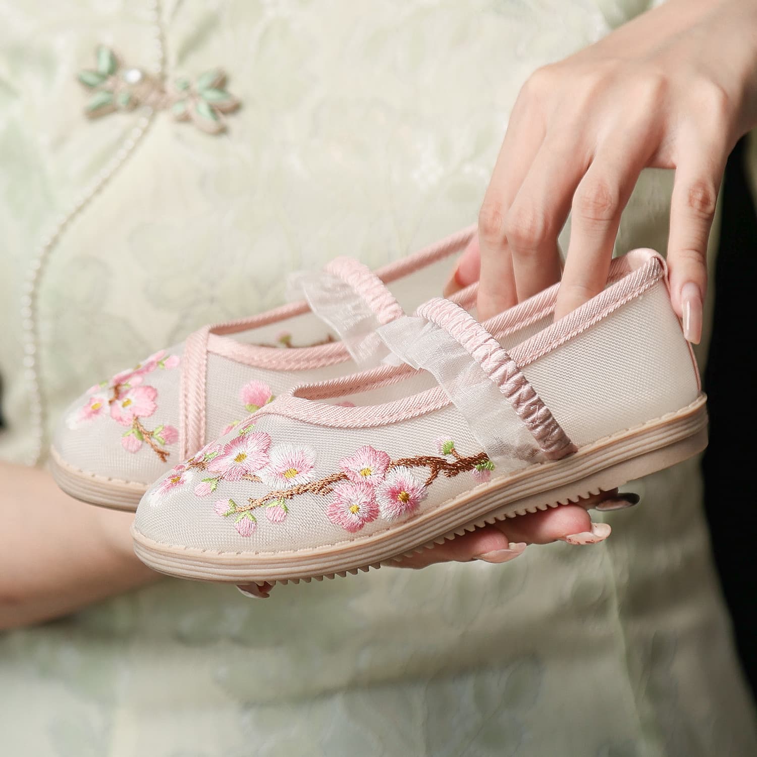 Girls' Hanfu Shoes, Ancient-style Tang Suit Princess, Children's Embroidered Shoes, Embroidered Cloth Shoes, Summer Ethnic-style Mesh Sandals