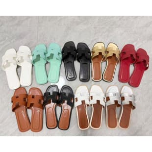 In Stock Cross-Border Slippers for Women Summer Outdoor 2026 New Style Fashion Versatile Slimming Flat Sandals Export