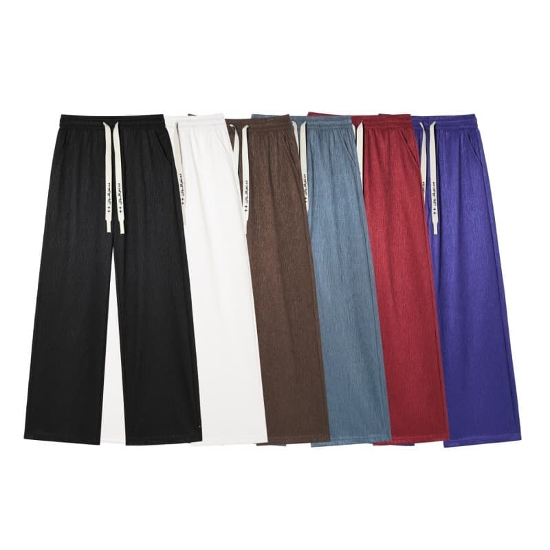 Straight drape cut, modify the leg shape, easily hide the muscles and look slimmer, suitable for pear-shaped, thick legs, O-shaped legs, etc.