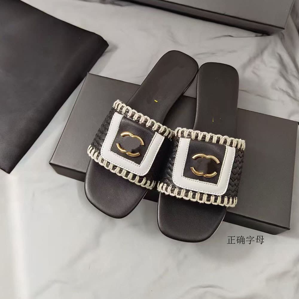 Chanel-style flat slide sandals for women, small Chanel double C metal buckle, 2026 summer new woven slippers, export style