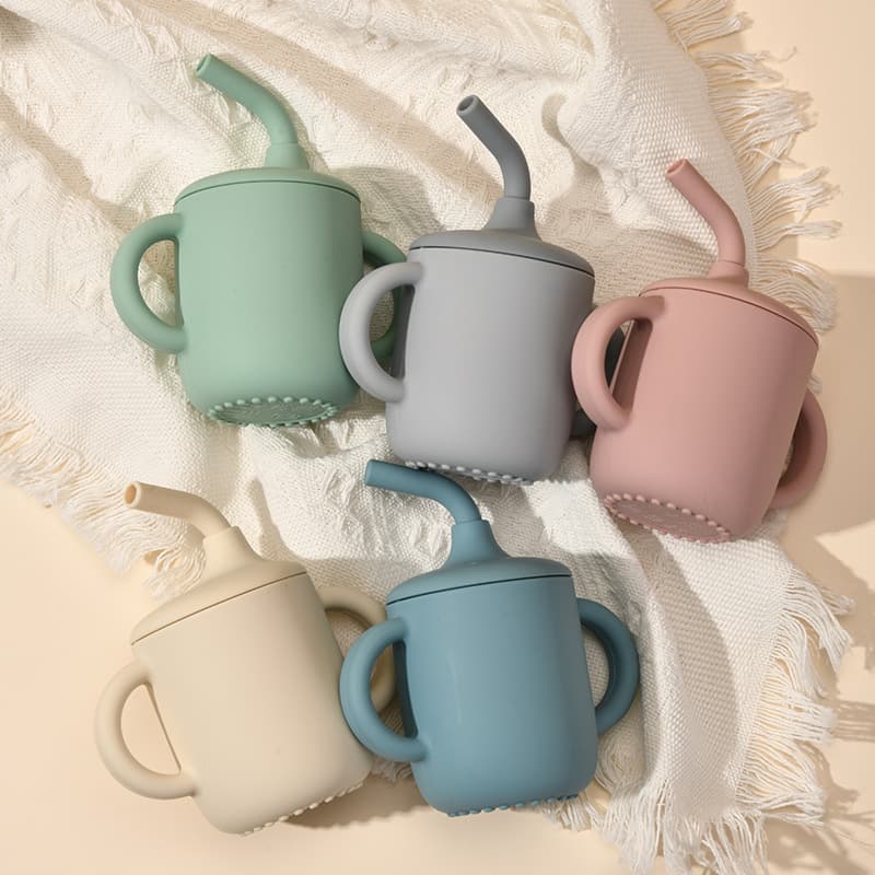 Best-selling Kids Sippy Cup with Silicone Straw, Lid and Handle, Drop-resistant Baby Cup, Customizable Logo