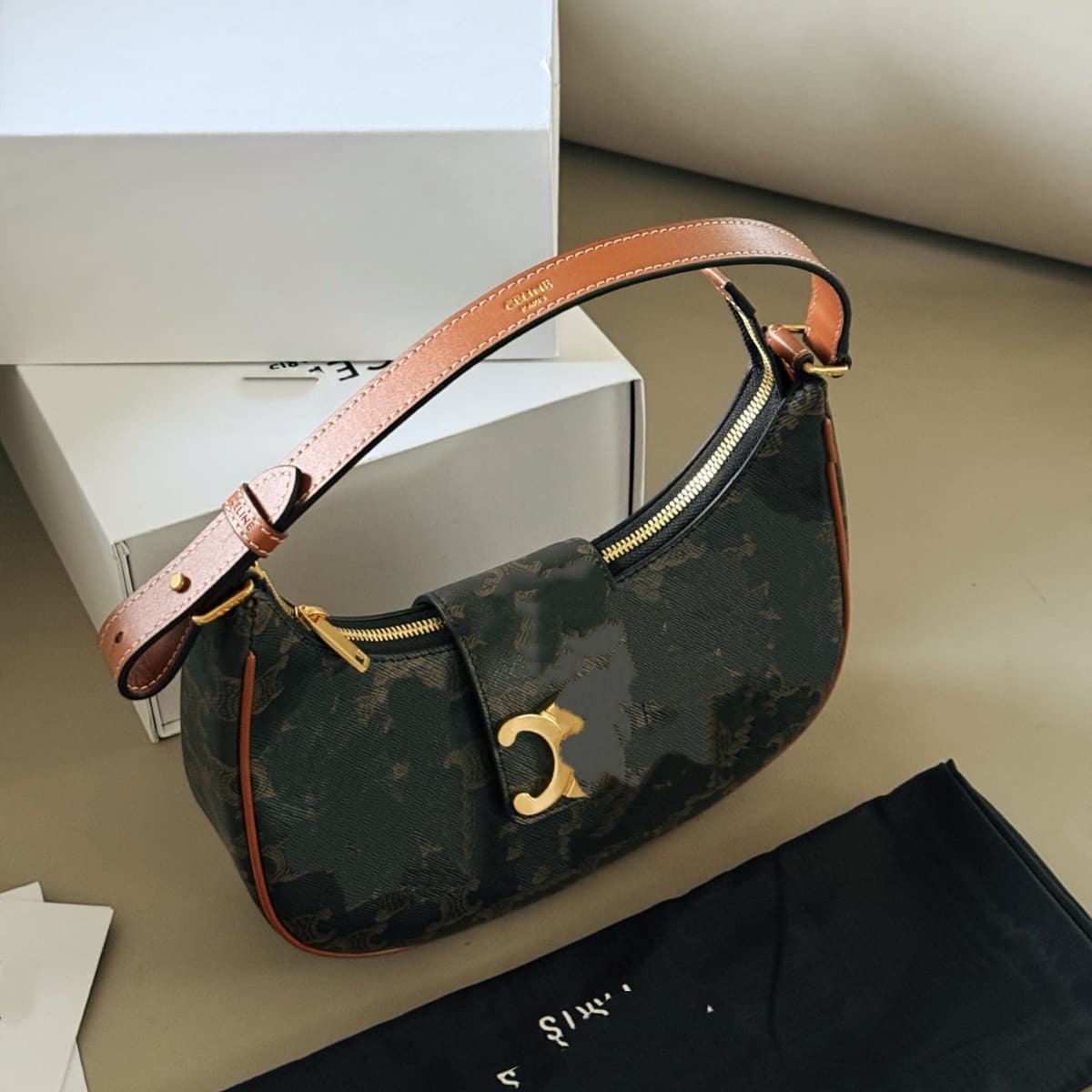 Cross-Border Physical Goods with Logo, Sajia Arc De Triomphe Ava Monogram Crescent-Shaped Underarm Genuine Leather Vintage Handbag for Women