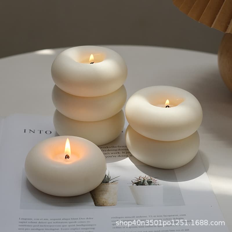 Ins-style Donut Ring Aroma Candle Creative Home Decor Ornament Bedroom Smokeless Romantic Birthday Gift