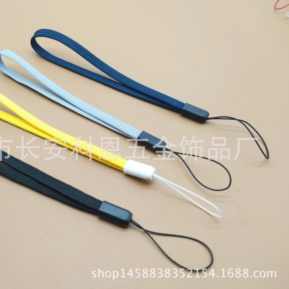 Factory direct sales polyester mobile phone lanyard, webbing flat lanyard, umbrella water cup lanyard, small fan Bluetooth sound
