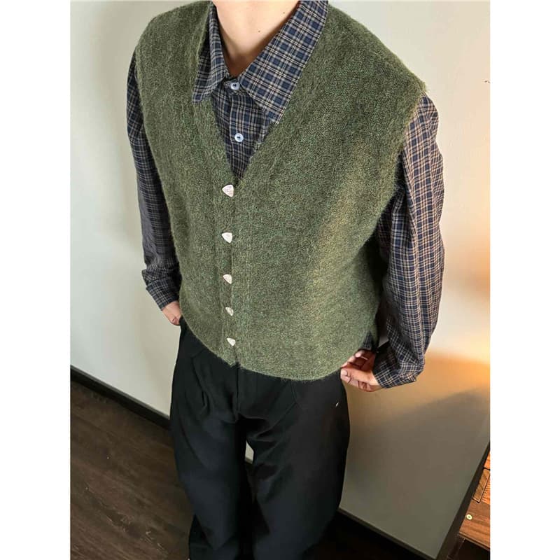 American Retro V-Neck Buttoned Solid Color Sweater Vest Casual Lazy New Floral Velvet Cardigan High-End Simple Outerwear
