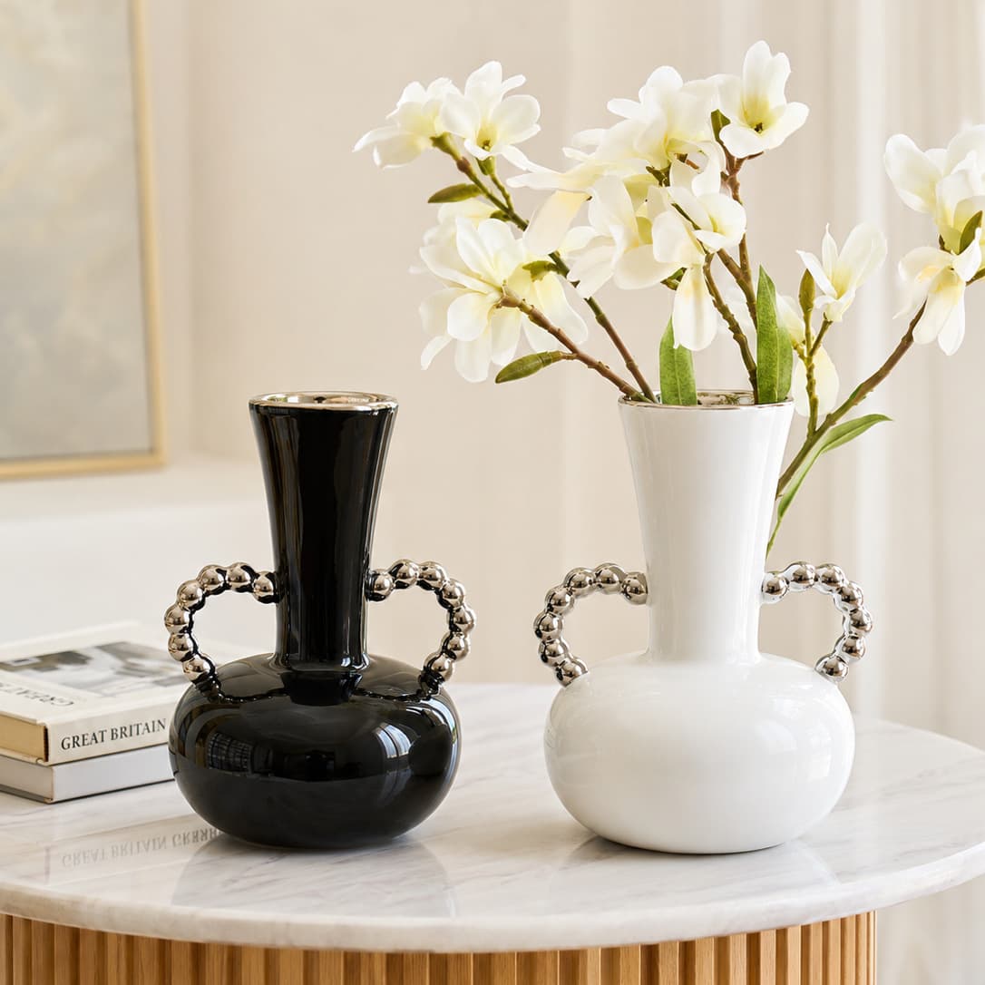 French Light Luxury Black and White Ceramic Vase, Silver Bead Chain Handle Planter, Living Room Dining Table Entryway Home Decoration Wholesale
