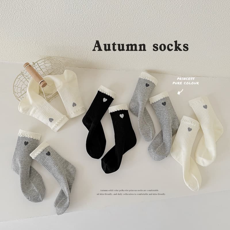 Girls Socks Spring and Autumn Korean Style Children's Socks Mid-Calf Lace Girls Socks Ins Princess Style Sweet Seamless Cotton Socks