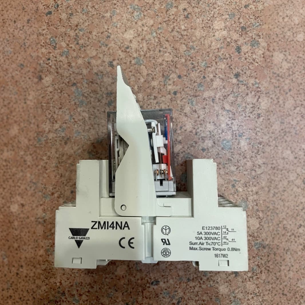 RMIA4524VDC Genuine Swiss Carlo Gavazzi 4NO4NC DC Miniature Intermediate Relay RMIA4524DC