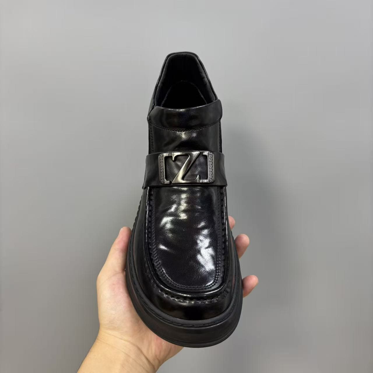 European Station Autumn Genuine Leather Round Toe Slip-On Thick-Sole Loafers Business Casual Driving Shoes for Men Versatile Comfortable