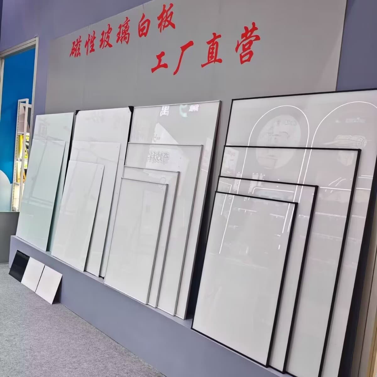Glass Whiteboard for Meetings, Home Use, Teaching, Non-Marking Magnetic Tempered Whiteboard, Wall-Mounted, Can Be Placed with a Mobile Stand