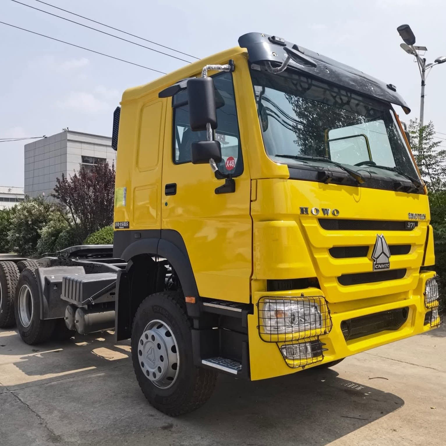 Factory cross-border Sinotruk HOWO 6x4 tractor used refurbished Howo 371HP tractor export