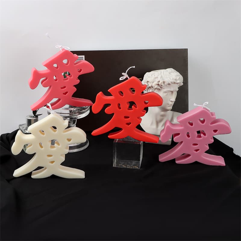 Couple's expression of love smoke-free soy wax love word aromatherapy candle home decoration ornaments Valentine's Day souvenirs