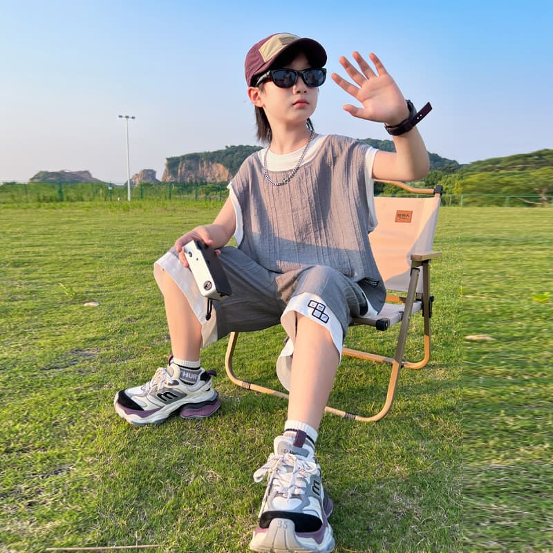 Boys Summer Suit 2025 New Boys and Children's Vest Summer Quick-Drying Sleeveless Medium and Large Children's Western Style Thin Trendy