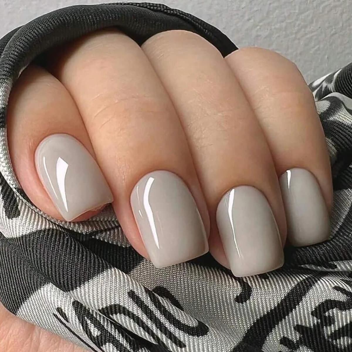 Europe and US Cross-Border Short French Milk Gray Fake Nails Foreign Trade Press On Nails