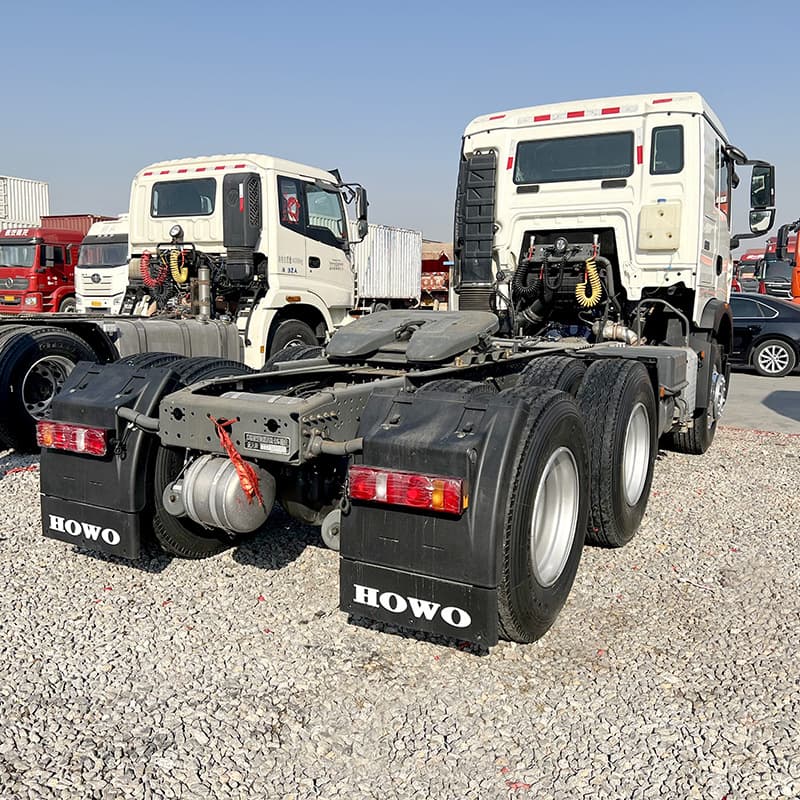 Transfer Used 10-wheel HOWO Tractor Head Tandem Axle Semi-trailer Truck Head 371HP Tractor Truck