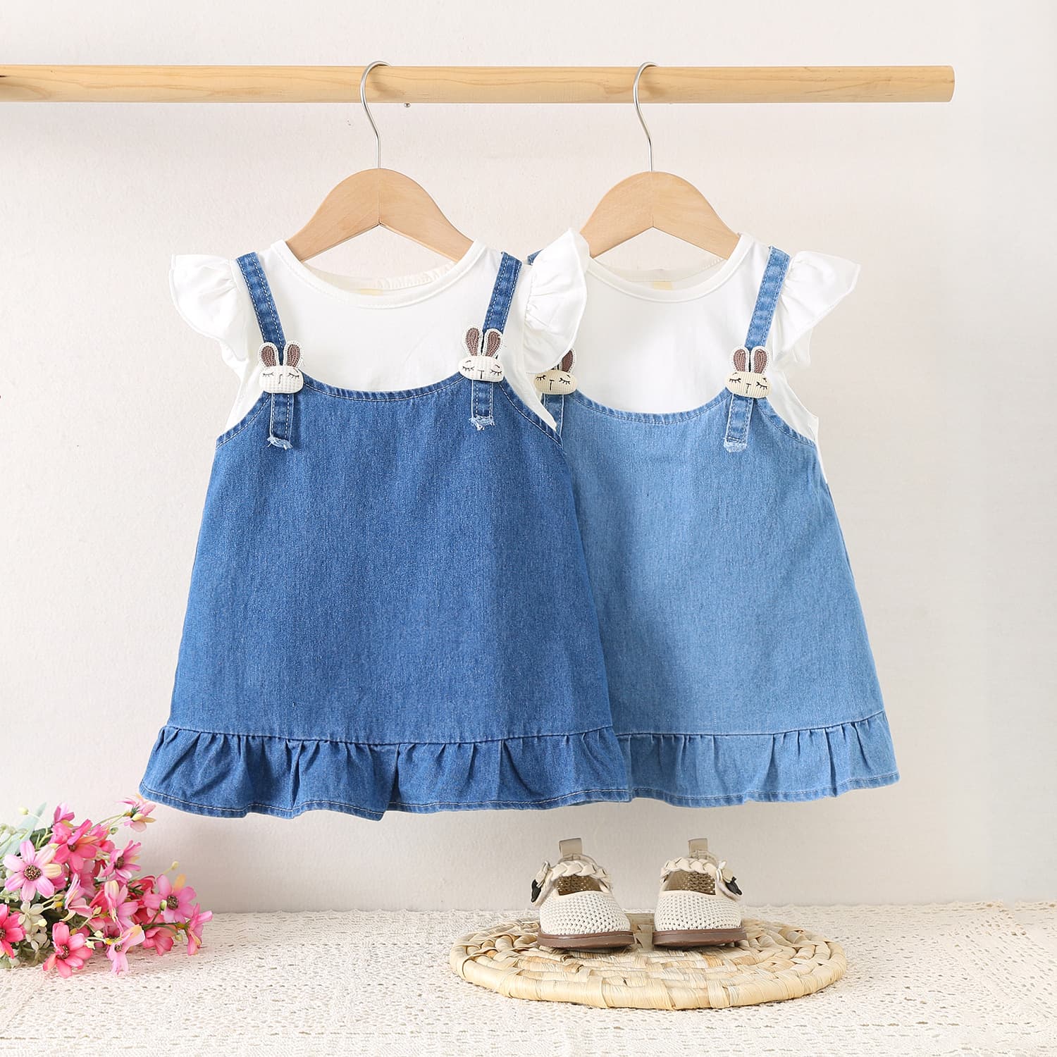 1670 new summer style girls' denim strap splicing fake two-piece dress girls' flying sleeve princess dress