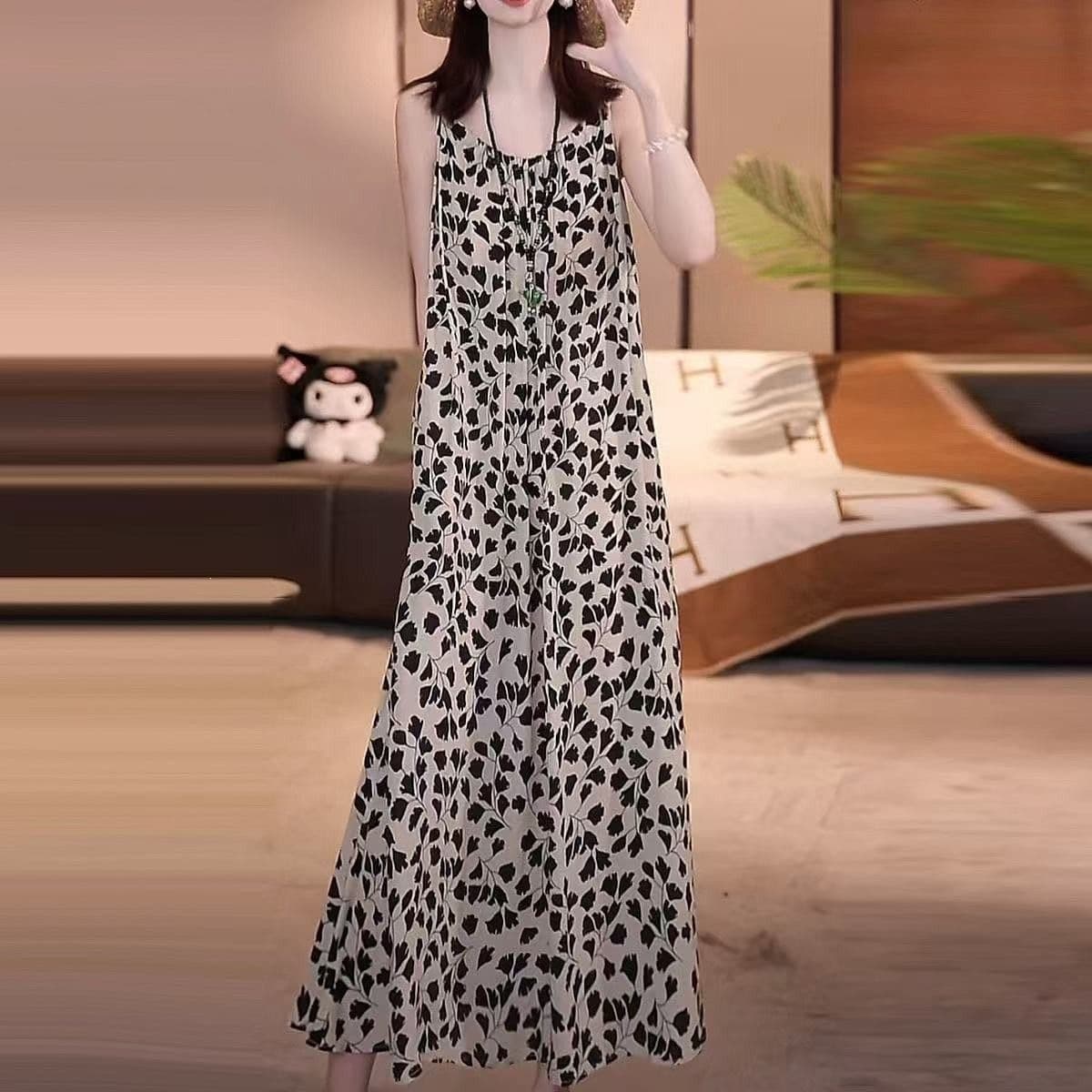 Summer dopamine light luxury and high-end floral boat neck suspender dress loose slimming knee-length A-line skirt