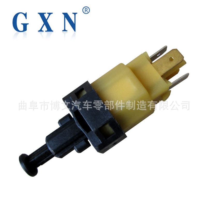 In stock supply suitable for Chery QQ brake light switch S113720050 S113720030