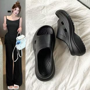 Thick-Soled Slippers Women Spring Summer Outdoor Beach Sandals Fashion Beach Shoes Slippers Black Cloud-Like Women Shoes