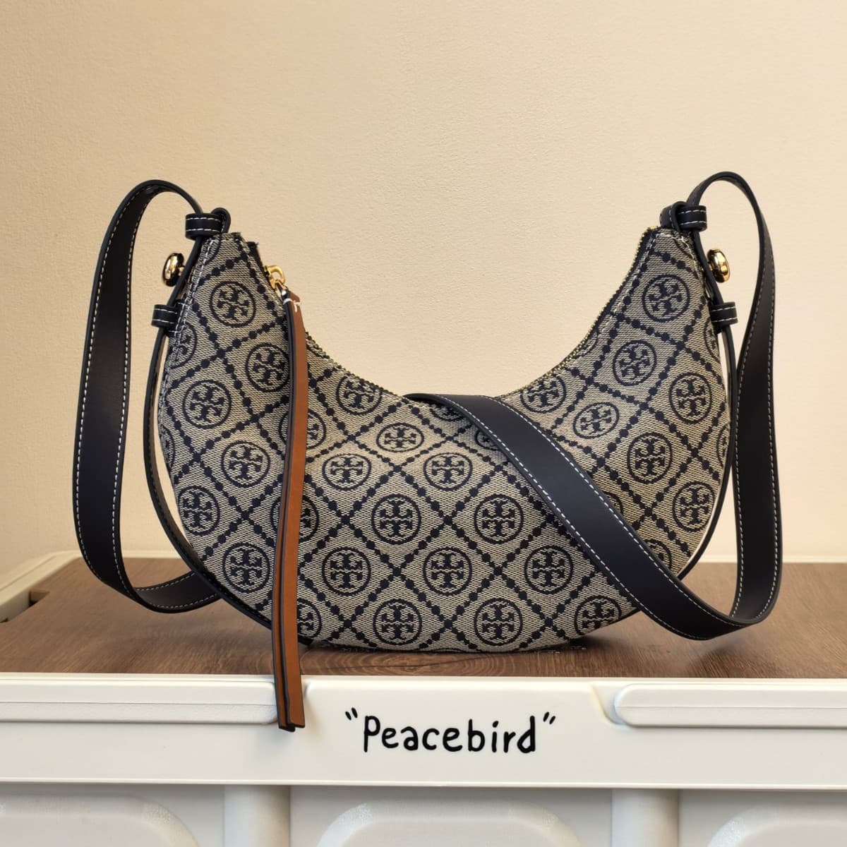 TB Women's Crescent Bag Romy Calfskin Shoulder Bag Underarm Bag Monogram Crescent Bag Crossbody Handbag Zipper Moon Bag