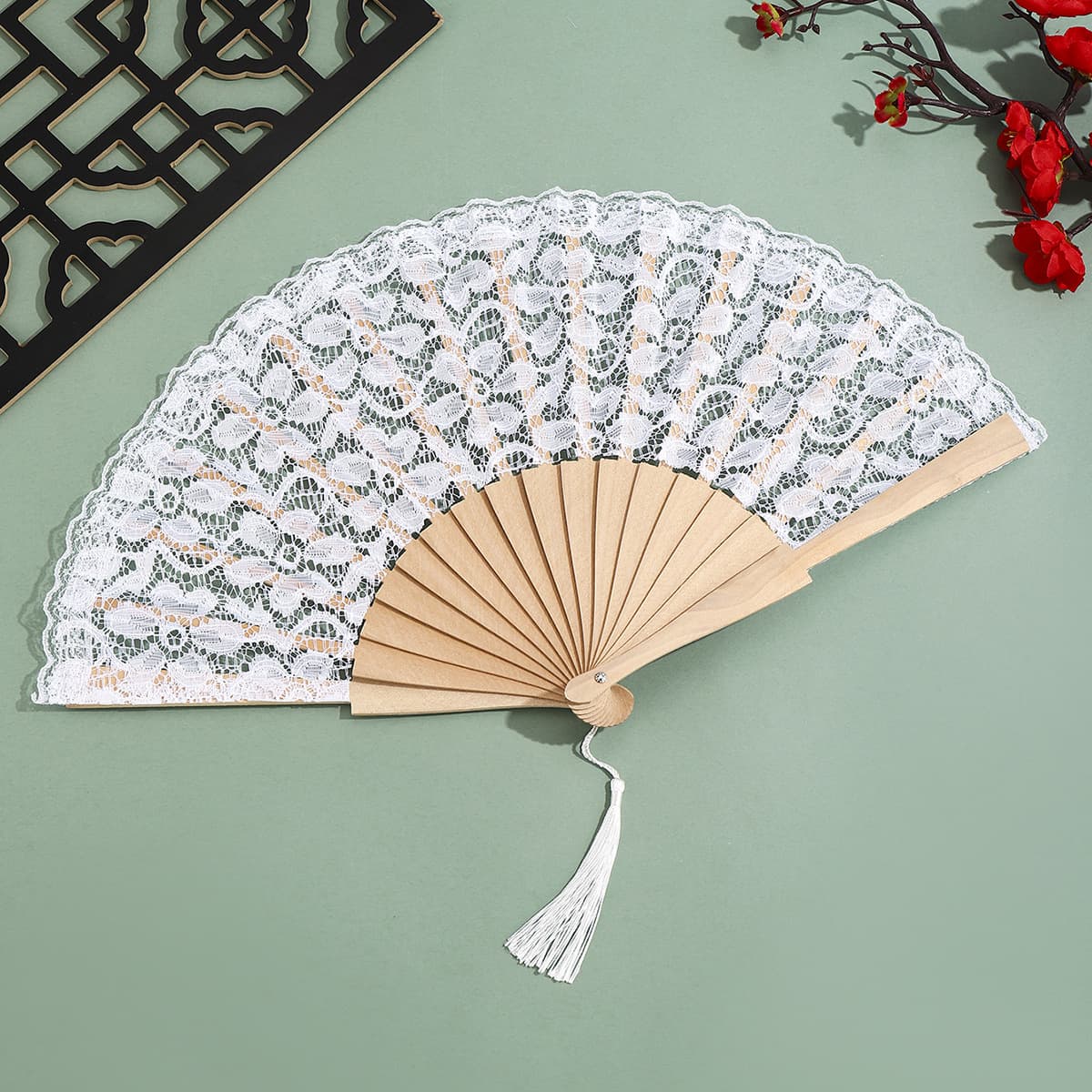 New Exquisite Hollow Lace Folding Fan Dance Fan Classical Lace Trim Fan