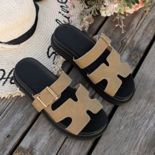 2024 New Plus Size Women's Slippers Thick Sole One-Buckle Solid Color European American Casual Cross-Border Summer Sandals