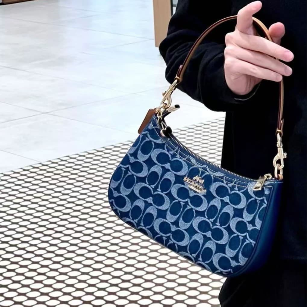 Koujia 2024 new teri armpit bag single shoulder diagonal portable fragrant bud classic printed chain bag commuter women