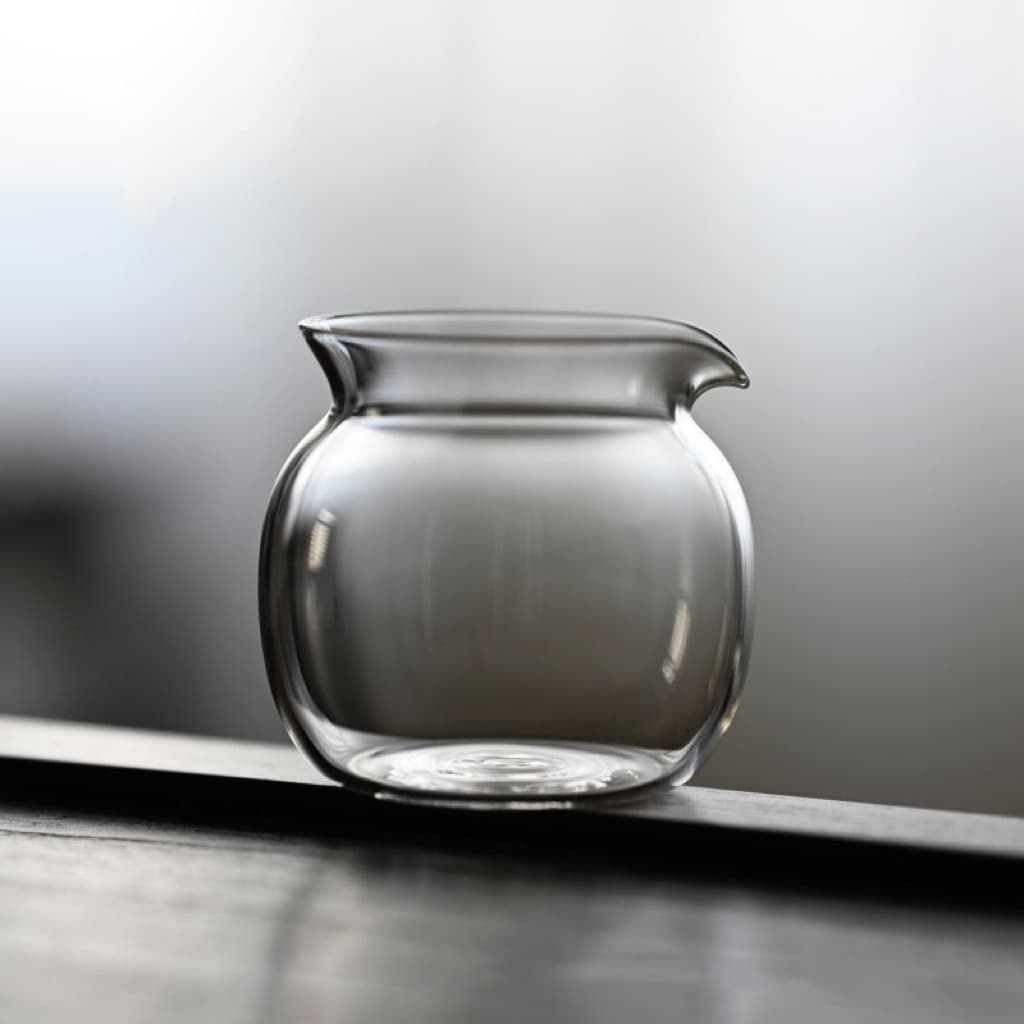 Handmade Heat-Resistant Glass Fairness Cup Tea Pitcher Tea Server Sharing Cup Pure Color Tea Set