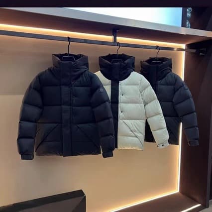 2026 New Black Warrior Down Jacket Men's Winter Trendy Thick Warm Hooded Bakery Jacket Men's and Women's Short Jacket