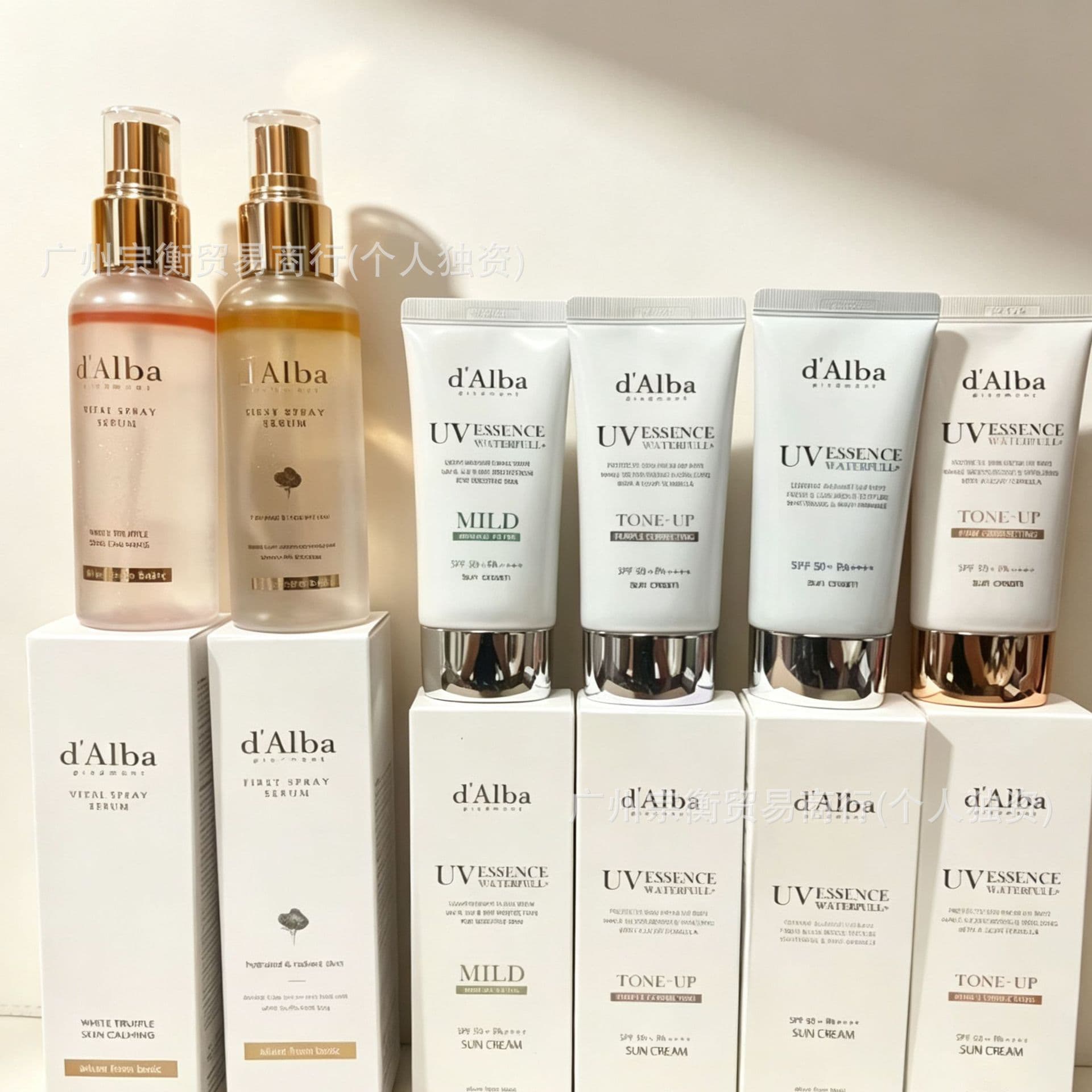 Cross-border hot model d'Alba Delper Stewardess White Truffle Essence Spray Moisturizing Anti-sun Cream Rose Essence