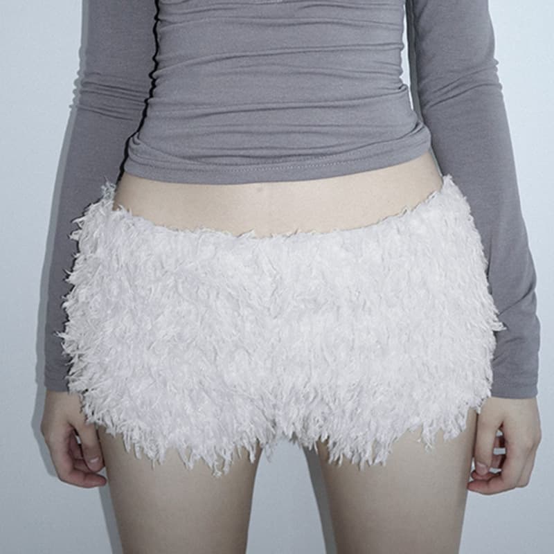 2025 early season new high-waisted furry sexy shorts, European and American style women's clothing, solid color, slimming, hot girl hot pants, three-quarter pants trendy
