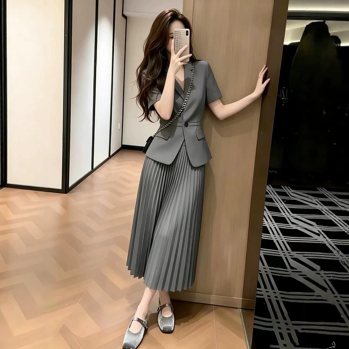 Spot fat mm new product new professional commuter suit suit skirt feminine pleated skirt jacket skirt 2605