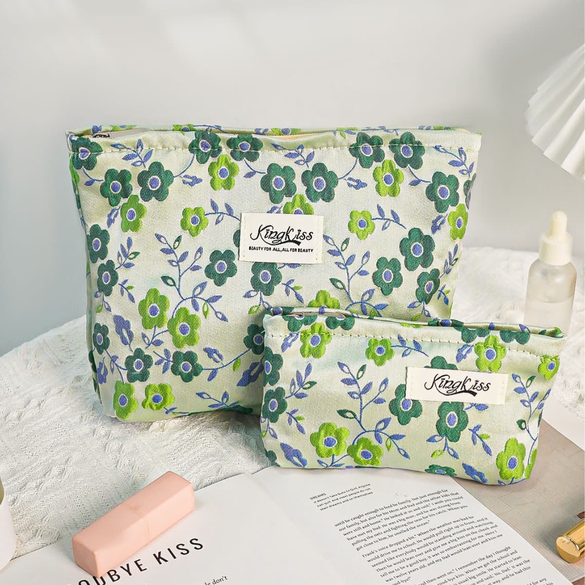 Large Capacity Portable Makeup Bag Fresh Small Flowers Handheld Travel Factory Cute Student Clutch Bag Breathable Polyester Floral Print
