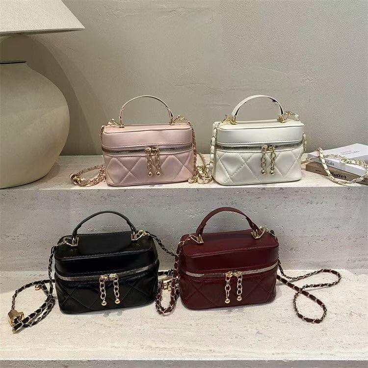 Xiaoxiang Style Handheld Box Bag Women 2026 New Trend Spring Fashionable Diamond Quilted Chain Bag Crossbody Small Square Bag