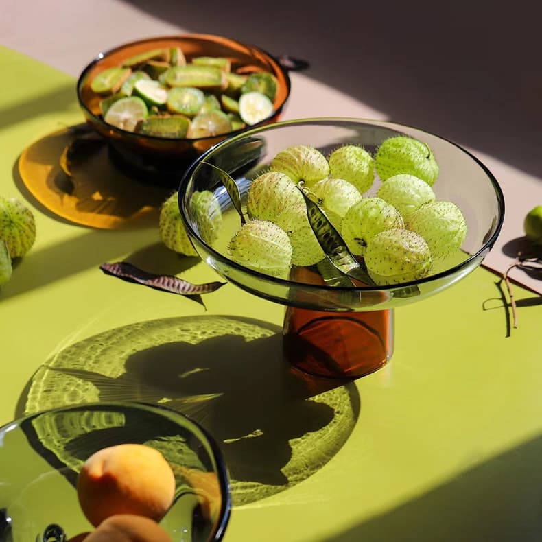 Modern Minimalist Creative Color-Blocked Glass Fruit Plate, Desktop Snack Dish for Living Room Coffee Table and Model Home Decoration