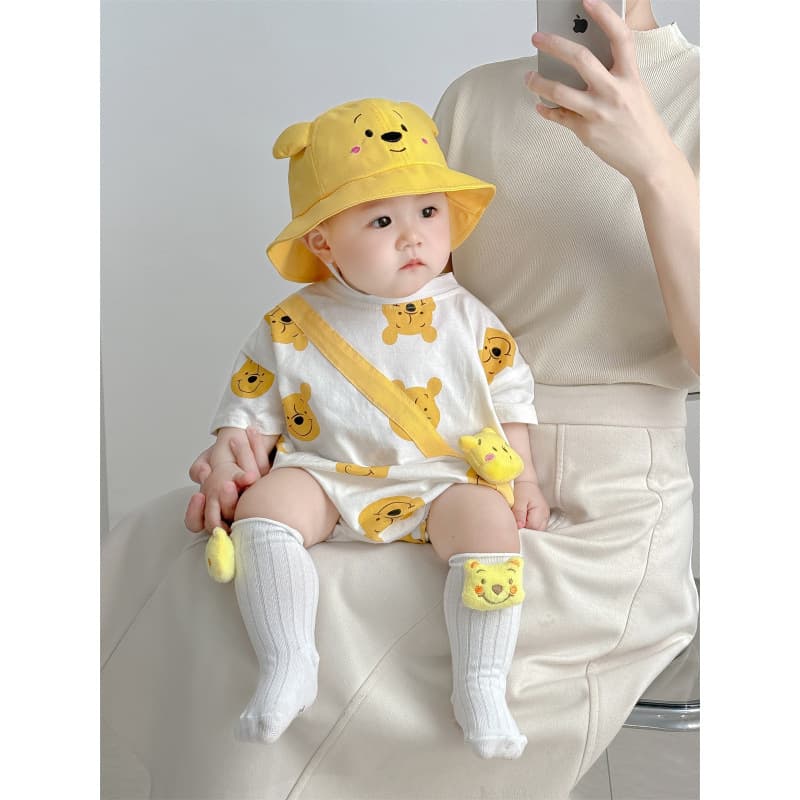 Genuine Copyright! Cartoon Winnie the Pooh Triangle Bodysuit Summer Soft Cotton Baby Bodysuit Photo Outfit Set