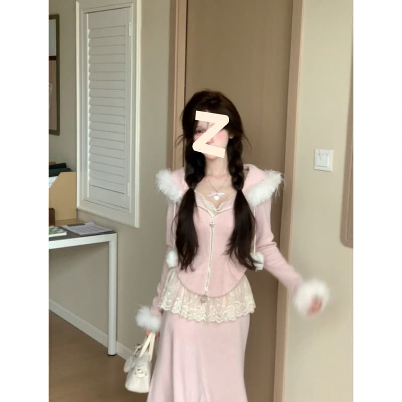 Pure and alluring autumn/winter niche design slim-fit hooded top and skirt two-piece set, trendy and stylish on Instagram.