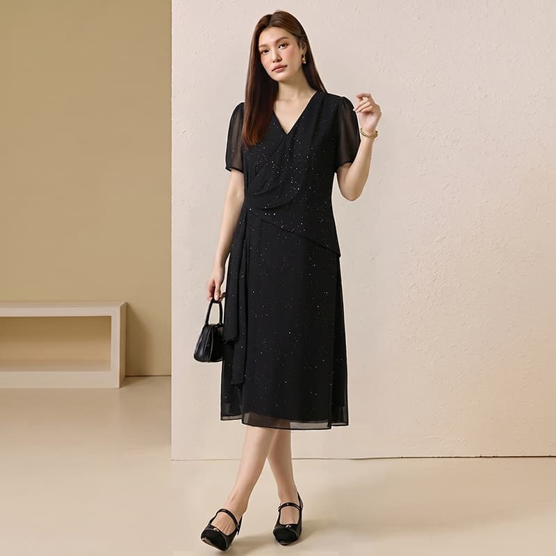 Plus size women's 2026 new summer thin V-neck black chiffon dress fat mm slimming waist temperament skirt