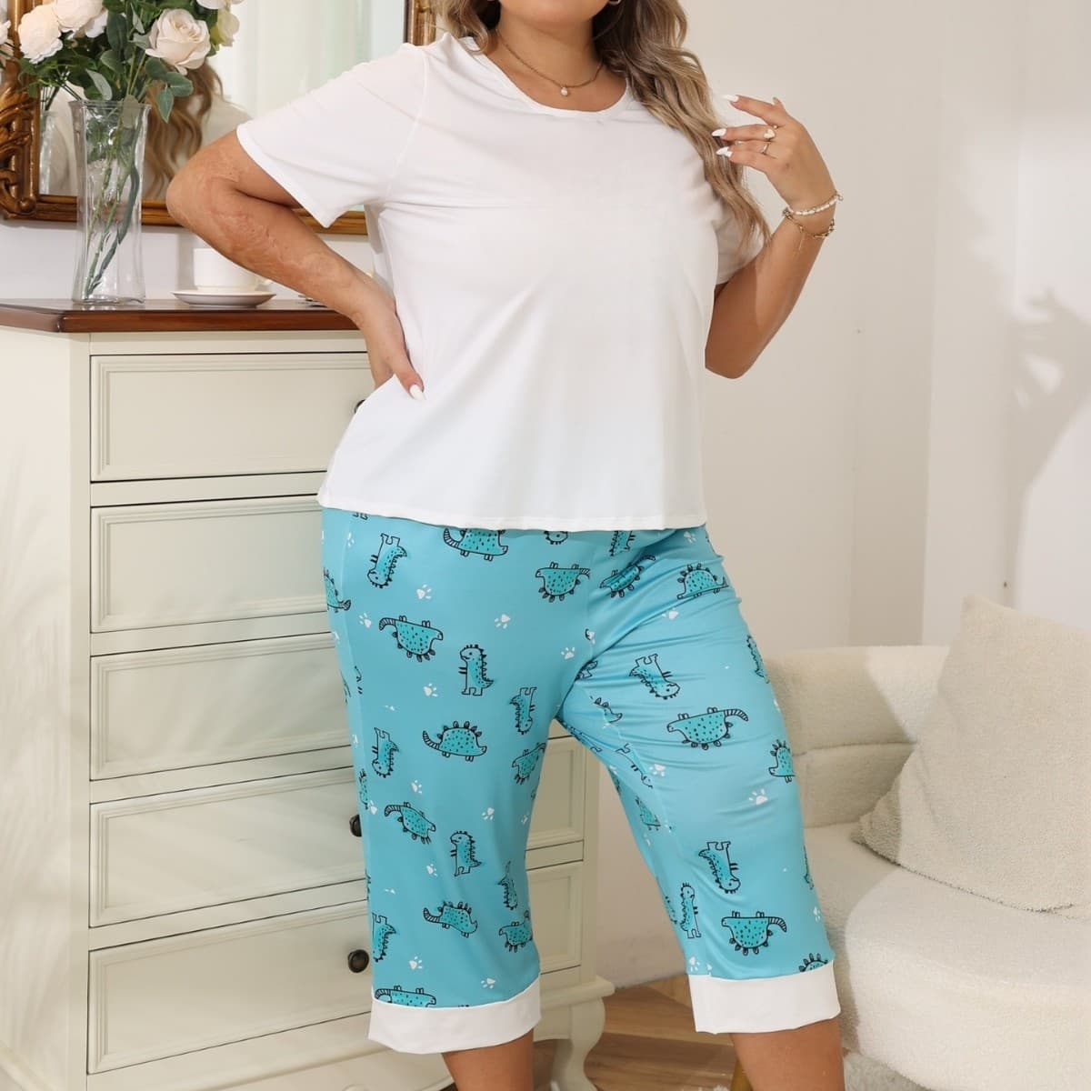 Manufacturer stock milk silk cool-feel short-sleeve capri pants summer thin homewear set loose plus-size pajamas for women