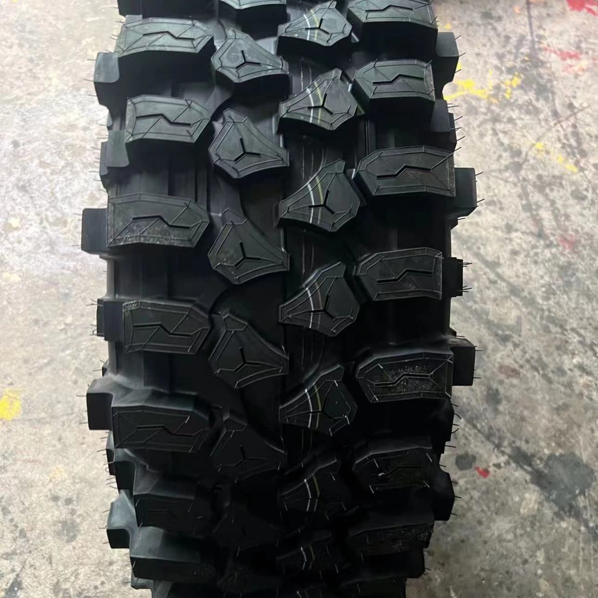 Rainforest off-road tire 31X10.5R15 35, 37/40/12.5/13.5-16 17 rock crawling 43/15.5r
