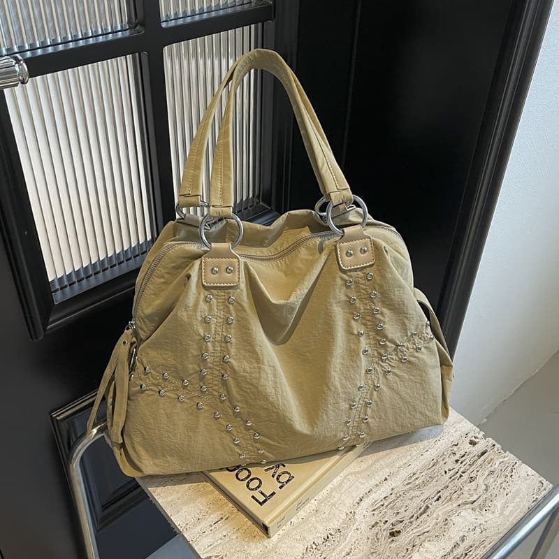 2024 Trendy Women's Bag Large Capacity Retro Rivet Shoulder Bag Influencer Live Stream Supply Casual Cloth Bag